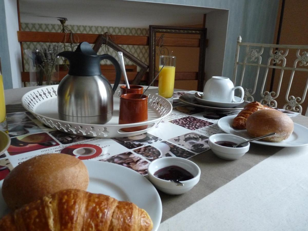 Le Petit Grenier Bed and Breakfast Bayeux Exteriör bild